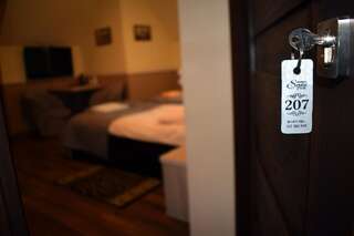 Мини-отель Sepia Restauracja & Noclegi Ясло Бюджетный двухместный номер с 2 отдельными кроватями-3